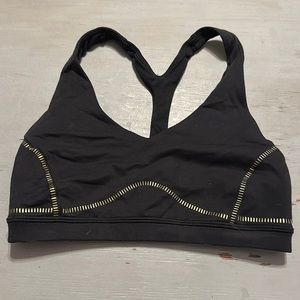 Blk/Gold Lululemon “Arise Bra”